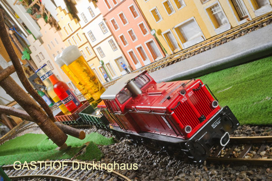 der Zug bringt die Getr&auml;nke